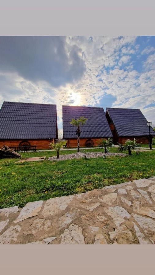 Lolini Bungalovi Novi Sad Exterior photo
