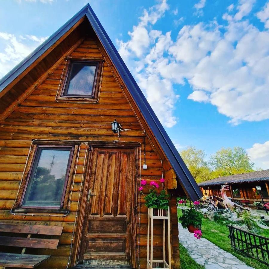 Lolini Bungalovi Novi Sad Exterior photo
